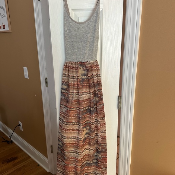 Ecote Maxi Dress - Picture 1 of 3